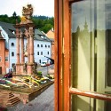 Słowacja, Widok na Rynek Bańskiej Szczawnicy (UNESCO) z Muzeum Górnictwa